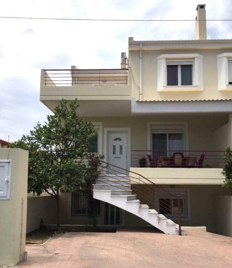 Amazing House In Kiato Near The Beach Ngoại thất bức ảnh