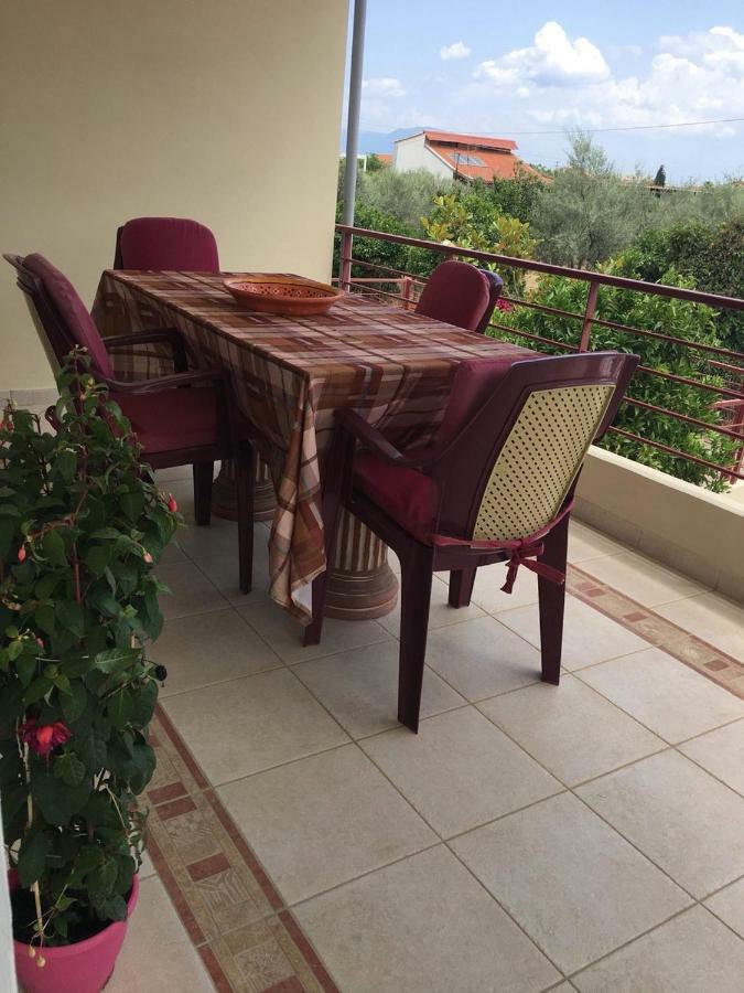Amazing House In Kiato Near The Beach Ngoại thất bức ảnh